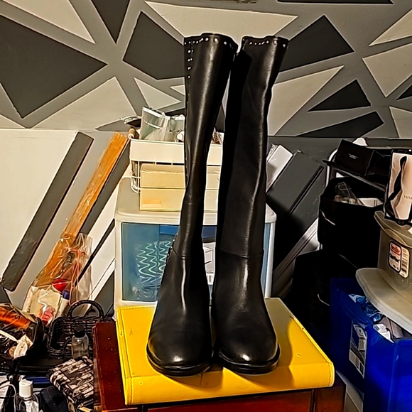 New Via Roma Designer Boots, Sz 8.5, Black, Side Studs, Genuine Leather, Side Zi - Picture 7 of 13